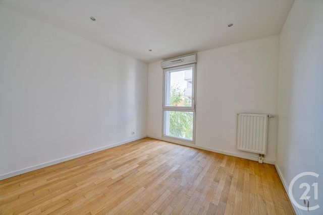 Afficher la photo en grand Appartement F4 à vendre - 4 pièces - 85.0 m2 - LA PLAINE ST DENIS - 93 - ILE-DE-FRANCE - Century 21 Immo Conseil
