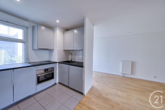 Afficher la photo en grand Appartement F4 à vendre - 4 pièces - 85.0 m2 - LA PLAINE ST DENIS - 93 - ILE-DE-FRANCE - Century 21 Immo Conseil