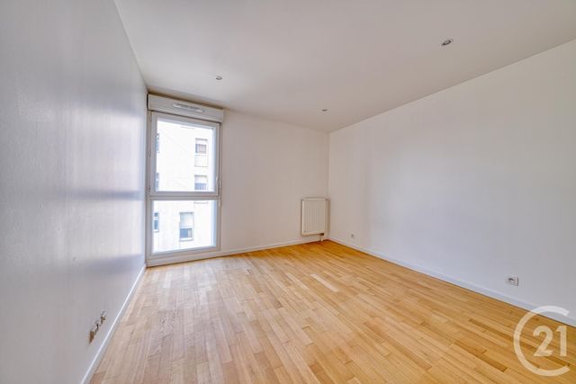 Afficher la photo en grand Appartement F4 à vendre - 4 pièces - 85.0 m2 - LA PLAINE ST DENIS - 93 - ILE-DE-FRANCE - Century 21 Immo Conseil