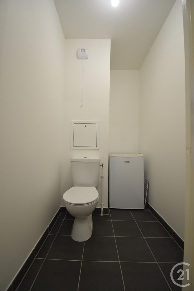 Afficher la photo en grand Appartement F3 à louer - 3 pièces - 71.1 m2 - AUBERVILLIERS - 93 - ILE-DE-FRANCE - Century 21 Immo Conseil