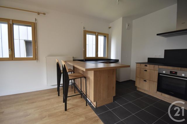 Afficher la photo en grand Appartement F3 à louer - 3 pièces - 71.1 m2 - AUBERVILLIERS - 93 - ILE-DE-FRANCE - Century 21 Immo Conseil