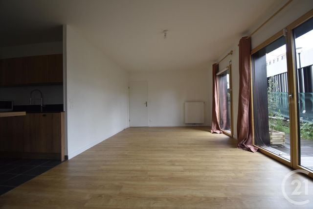 Afficher la photo en grand Appartement F3 à louer - 3 pièces - 71.1 m2 - AUBERVILLIERS - 93 - ILE-DE-FRANCE - Century 21 Immo Conseil