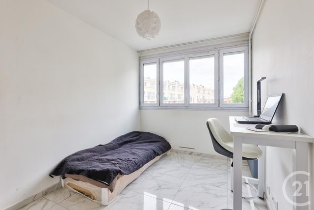 Afficher la photo en grand Appartement F3 à vendre - 3 pièces - 64.0 m2 - AUBERVILLIERS - 93 - ILE-DE-FRANCE - Century 21 Immo Conseil