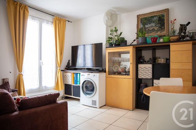 Appartement F2 à vendre - 2 pièces - 31.27 m2 - PARIS - 75018 - ILE-DE-FRANCE - Century 21 Immo Conseil
