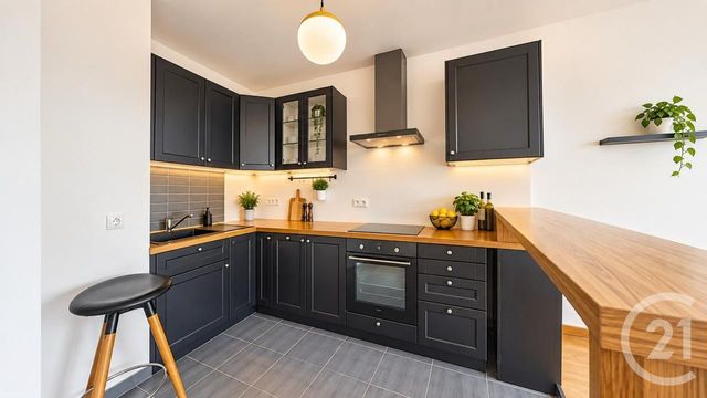 Appartement F2 à vendre - 2 pièces - 43.4 m2 - AUBERVILLIERS - 93 - ILE-DE-FRANCE - Century 21 Immo Conseil
