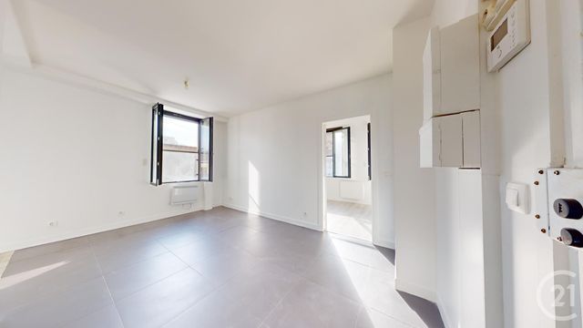 Afficher la photo en grand Appartement F2 à vendre - 2 pièces - 34.25 m2 - AUBERVILLIERS - 93 - ILE-DE-FRANCE - Century 21 Immo Conseil