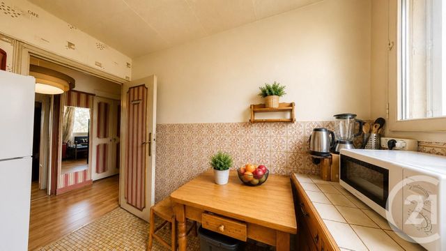 Appartement F3 à vendre - 3 pièces - 48.9 m2 - AUBERVILLIERS - 93 - ILE-DE-FRANCE - Century 21 Immo Conseil