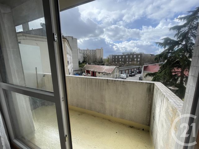 Appartement F1 à louer - 1 pièce - 25.76 m2 - LE BOURGET - 93 - ILE-DE-FRANCE - Century 21 Immo Conseil