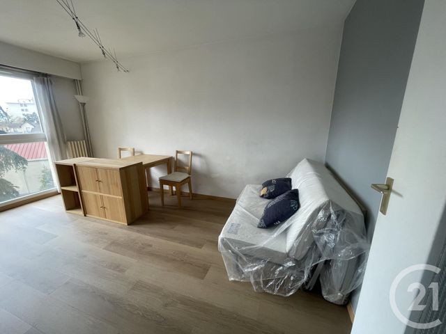 Appartement F1 à louer - 1 pièce - 25.76 m2 - LE BOURGET - 93 - ILE-DE-FRANCE - Century 21 Immo Conseil