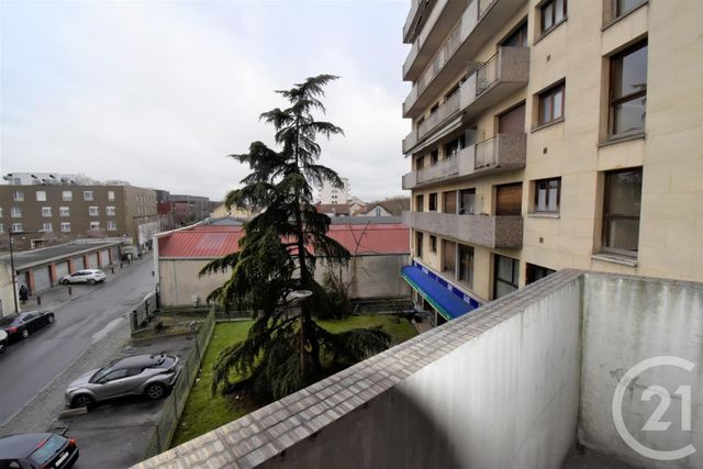 Appartement F1 à louer - 1 pièce - 25.76 m2 - LE BOURGET - 93 - ILE-DE-FRANCE - Century 21 Immo Conseil