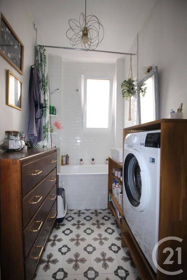 Appartement F2 à louer - 2 pièces - 36.42 m2 - AUBERVILLIERS - 93 - ILE-DE-FRANCE - Century 21 Immo Conseil