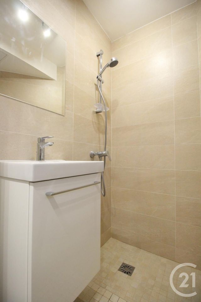 Appartement F2 à louer - 2 pièces - 24.93 m2 - AUBERVILLIERS - 93 - ILE-DE-FRANCE - Century 21 Immo Conseil