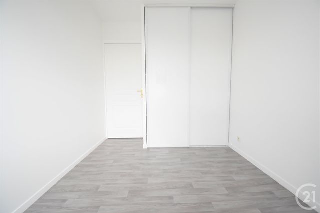 Appartement à louer - 3 pièces - 57.0 m2 - AUBERVILLIERS - 93 - ILE-DE-FRANCE - Century 21 Immo Conseil
