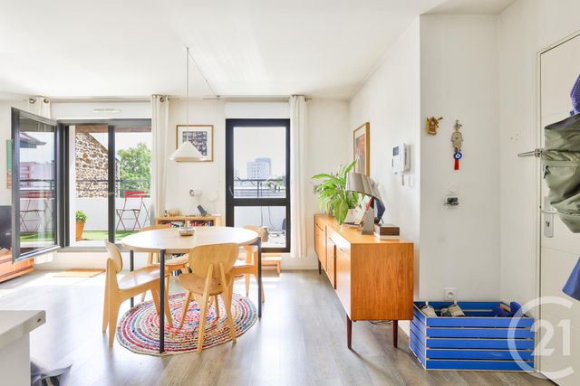 Afficher la photo en grand Appartement F4 à vendre - 4 pièces - 77.0 m2 - AUBERVILLIERS - 93 - ILE-DE-FRANCE - Century 21 Immo Conseil