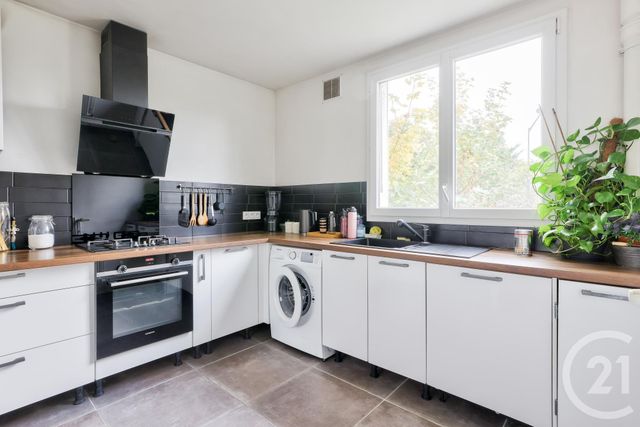 Afficher la photo en grand Appartement F2 à vendre - 2 pièces - 57.0 m2 - AUBERVILLIERS - 93 - ILE-DE-FRANCE - Century 21 Immo Conseil