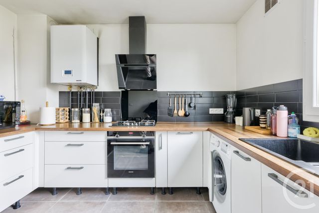 Afficher la photo en grand Appartement F2 à vendre - 2 pièces - 57.0 m2 - AUBERVILLIERS - 93 - ILE-DE-FRANCE - Century 21 Immo Conseil