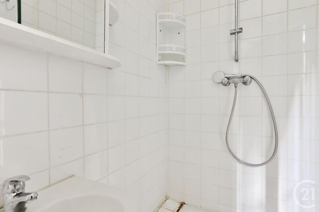 Afficher la photo en grand Appartement F1 à vendre - 1 pièce - 19.0 m2 - AUBERVILLIERS - 93 - ILE-DE-FRANCE - Century 21 Immo Conseil