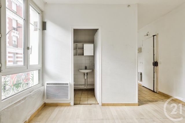 Afficher la photo en grand Appartement F1 à vendre - 1 pièce - 19.0 m2 - AUBERVILLIERS - 93 - ILE-DE-FRANCE - Century 21 Immo Conseil