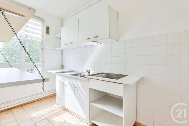 Afficher la photo en grand Appartement F1 à vendre - 1 pièce - 19.0 m2 - AUBERVILLIERS - 93 - ILE-DE-FRANCE - Century 21 Immo Conseil