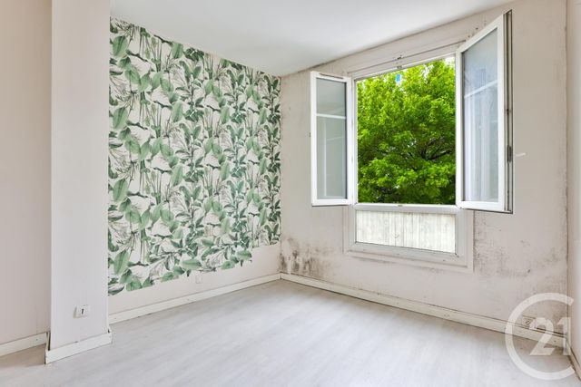 Afficher la photo en grand Appartement à vendre - 2 pièces - 32.0 m2 - AUBERVILLIERS - 93 - ILE-DE-FRANCE - Century 21 Immo Conseil