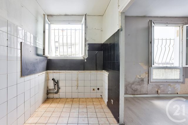 Afficher la photo en grand Appartement à vendre - 2 pièces - 32.0 m2 - AUBERVILLIERS - 93 - ILE-DE-FRANCE - Century 21 Immo Conseil