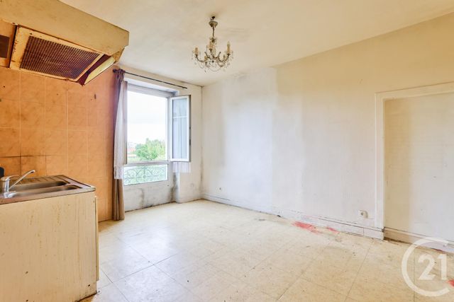 Afficher la photo en grand Appartement F2 à vendre - 2 pièces - 33.0 m2 - AUBERVILLIERS - 93 - ILE-DE-FRANCE - Century 21 Immo Conseil