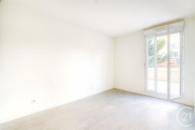 Appartement F3 à vendre - 3 pièces - 64.0 m2 - AUBERVILLIERS - 93 - ILE-DE-FRANCE - Century 21 Immo Conseil