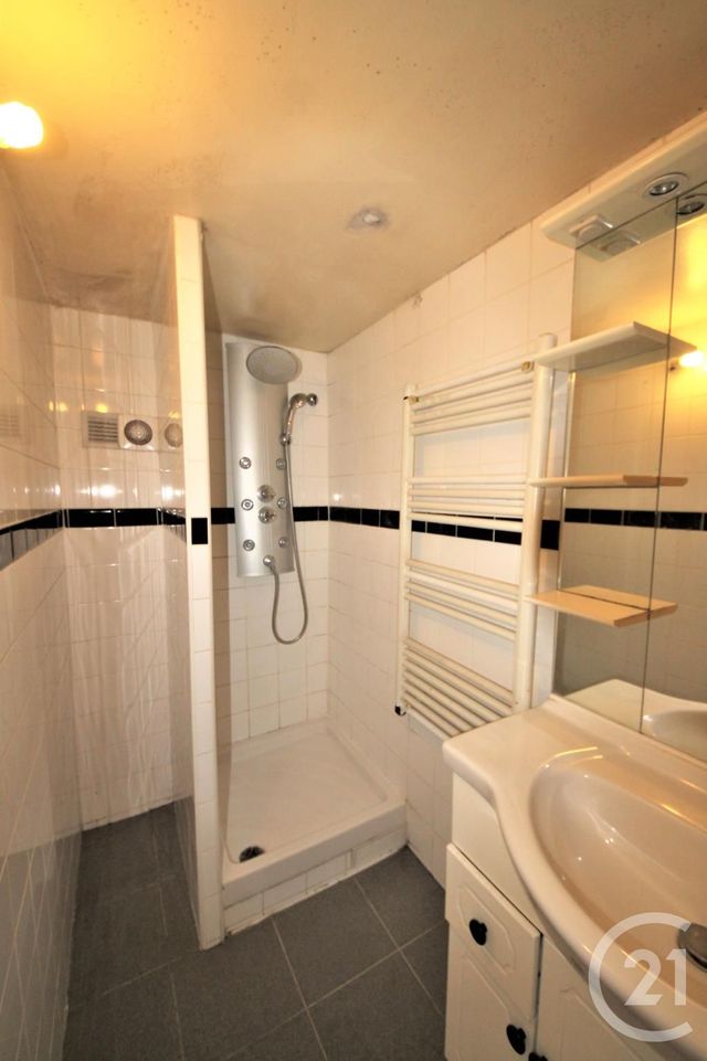 Appartement F1 à louer - 1 pièce - 22.51 m2 - AUBERVILLIERS - 93 - ILE-DE-FRANCE - Century 21 Immo Conseil