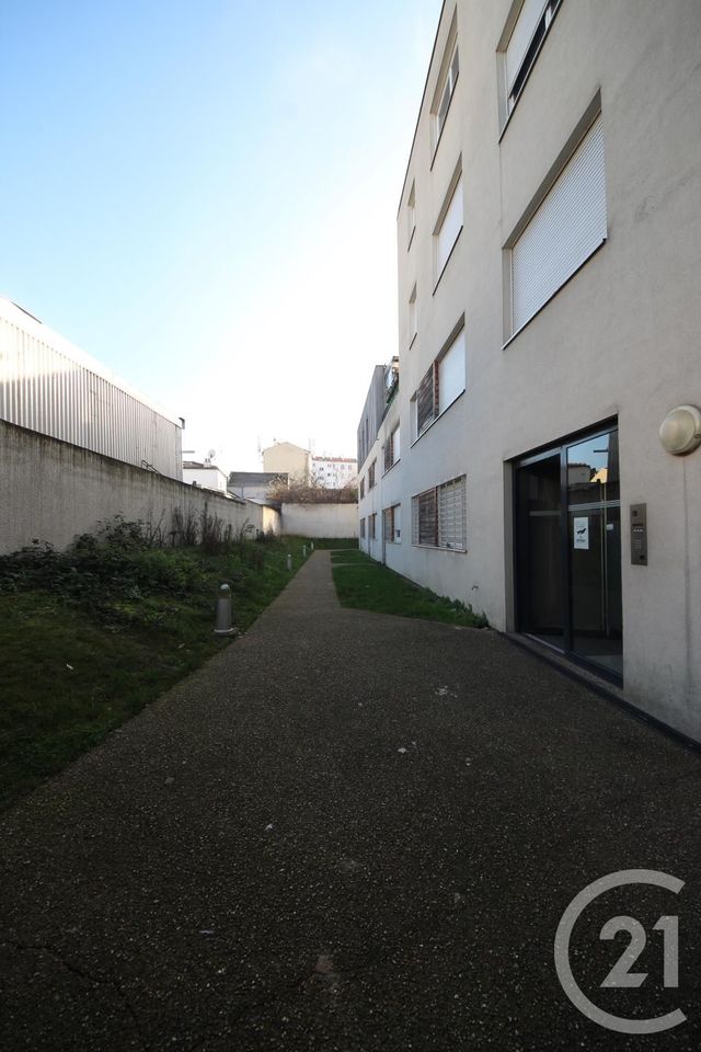 Appartement F5 à louer - 5 pièces - 93.27 m2 - LA COURNEUVE - 93 - ILE-DE-FRANCE - Century 21 Immo Conseil