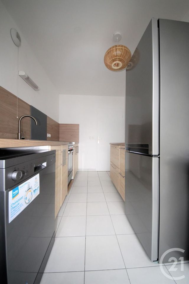 Appartement F5 à louer - 5 pièces - 93.27 m2 - LA COURNEUVE - 93 - ILE-DE-FRANCE - Century 21 Immo Conseil