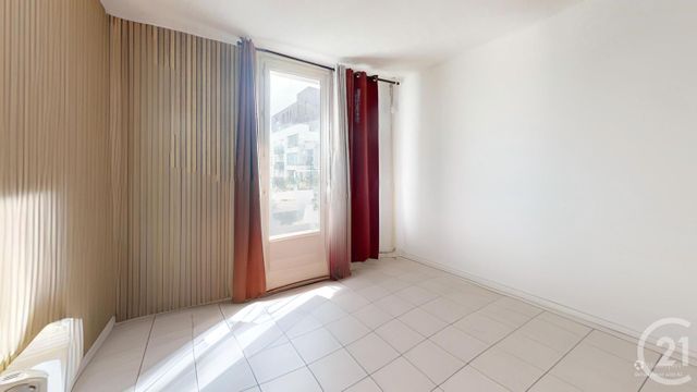 Appartement F2 à vendre - 2 pièces - 34.37 m2 - AUBERVILLIERS - 93 - ILE-DE-FRANCE - Century 21 Immo Conseil