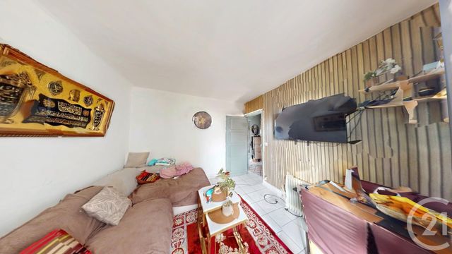 Appartement F2 à vendre - 2 pièces - 34.37 m2 - AUBERVILLIERS - 93 - ILE-DE-FRANCE - Century 21 Immo Conseil