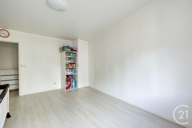 Appartement F3 à vendre - 3 pièces - 77.0 m2 - AUBERVILLIERS - 93 - ILE-DE-FRANCE - Century 21 Immo Conseil