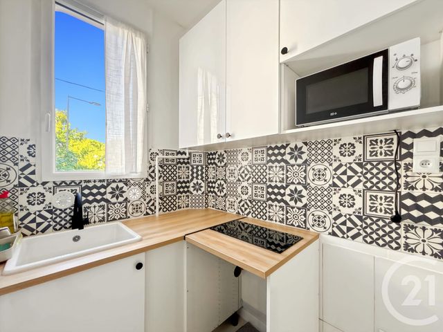 Appartement F2 à vendre - 2 pièces - 27.5 m2 - AUBERVILLIERS - 93 - ILE-DE-FRANCE - Century 21 Immo Conseil