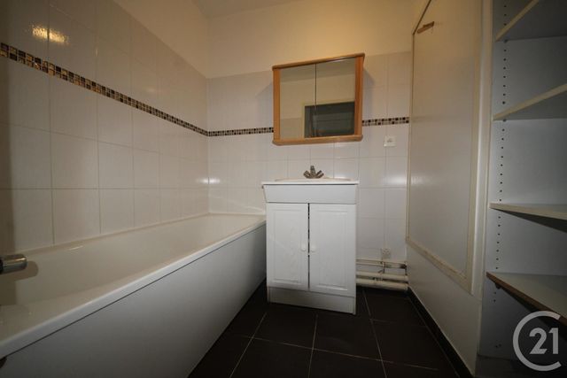 Appartement F2 à louer - 2 pièces - 45.31 m2 - LA COURNEUVE - 93 - ILE-DE-FRANCE - Century 21 Immo Conseil