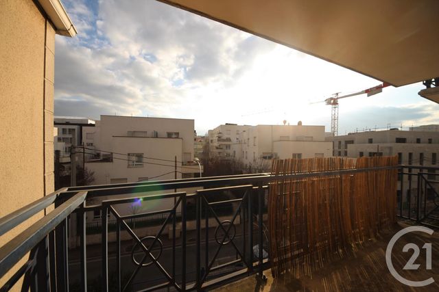 Appartement F2 à louer - 2 pièces - 45.31 m2 - LA COURNEUVE - 93 - ILE-DE-FRANCE - Century 21 Immo Conseil