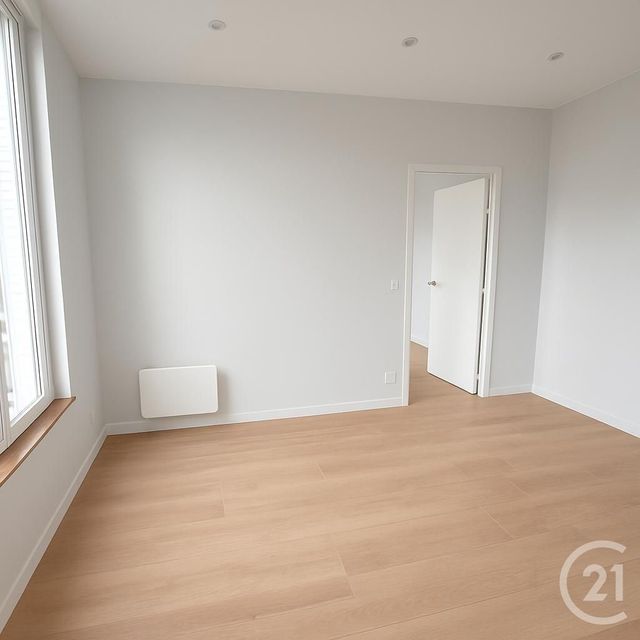 Afficher la photo en grand Appartement F2 à louer - 2 pièces - 24.0 m2 - AUBERVILLIERS - 93 - ILE-DE-FRANCE - Century 21 Immo Conseil