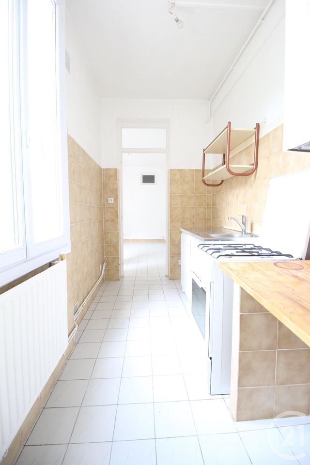 Appartement F2 à louer - 2 pièces - 39.7 m2 - LE BOURGET - 93 - ILE-DE-FRANCE - Century 21 Immo Conseil