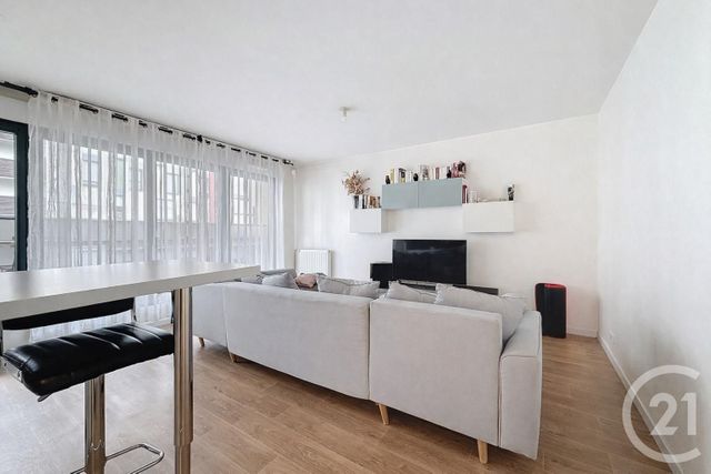 Appartement F3 à vendre - 3 pièces - 67.0 m2 - AUBERVILLIERS - 93 - ILE-DE-FRANCE - Century 21 Immo Conseil