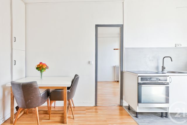 Appartement F2 à vendre - 2 pièces - 27.0 m2 - AUBERVILLIERS - 93 - ILE-DE-FRANCE - Century 21 Immo Conseil