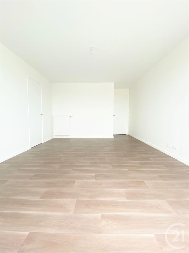 Appartement à louer - 2 pièces - 53.17 m2 - LA COURNEUVE - 93 - ILE-DE-FRANCE - Century 21 Immo Conseil