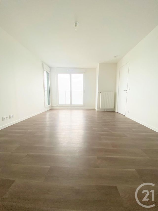 Appartement à louer - 2 pièces - 53.17 m2 - LA COURNEUVE - 93 - ILE-DE-FRANCE - Century 21 Immo Conseil
