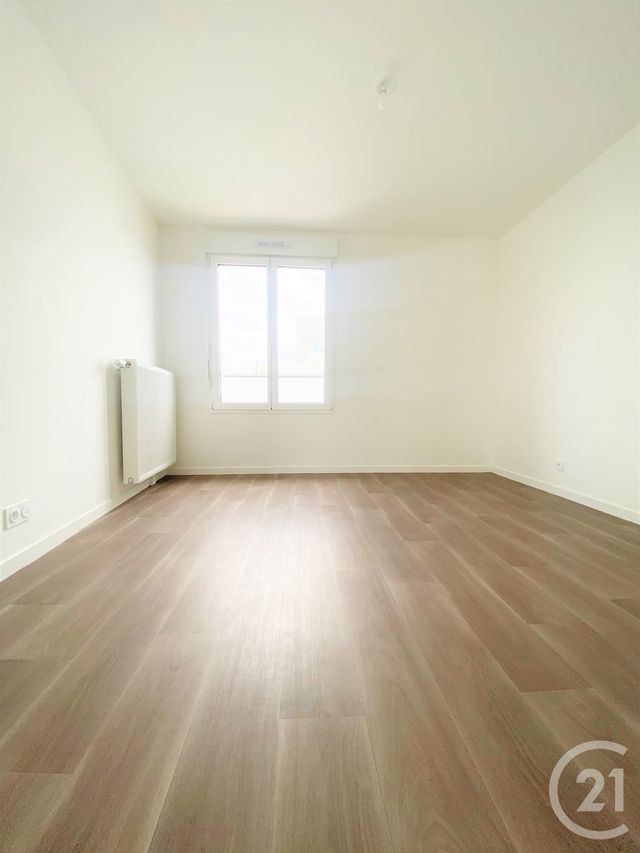 Appartement à louer - 2 pièces - 53.17 m2 - LA COURNEUVE - 93 - ILE-DE-FRANCE - Century 21 Immo Conseil