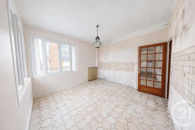 Appartement F2 à vendre - 3 pièces - 50.0 m2 - AUBERVILLIERS - 93 - ILE-DE-FRANCE - Century 21 Immo Conseil