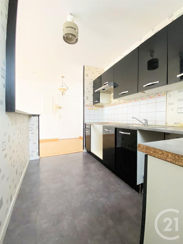 Appartement F2 à louer - 2 pièces - 48.89 m2 - LA COURNEUVE - 93 - ILE-DE-FRANCE - Century 21 Immo Conseil