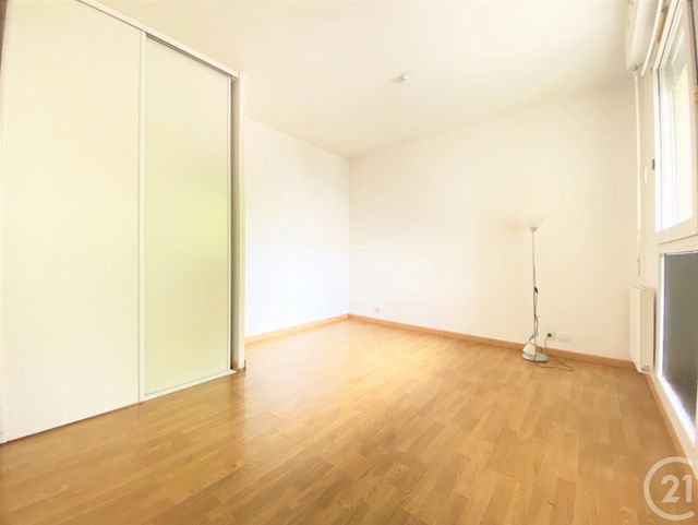Appartement F2 à louer - 2 pièces - 48.89 m2 - LA COURNEUVE - 93 - ILE-DE-FRANCE - Century 21 Immo Conseil
