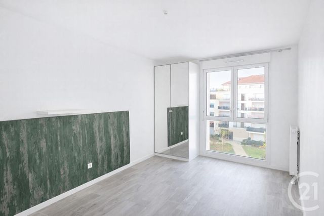 Appartement F3 à louer - 3 pièces - 62.8 m2 - DUGNY - 93 - ILE-DE-FRANCE - Century 21 Immo Conseil