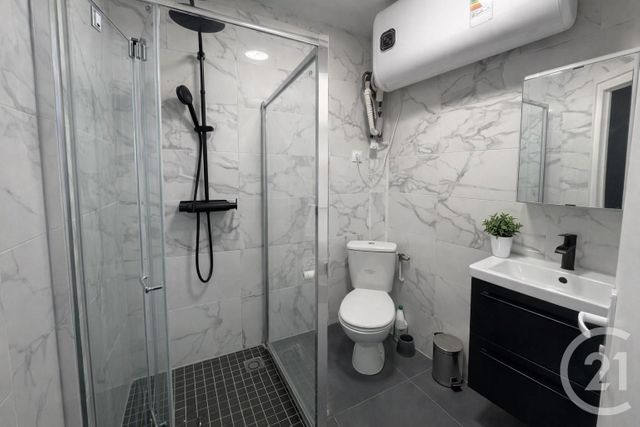 Appartement F1 à louer - 1 pièce - 18.82 m2 - ST DENIS - 93 - ILE-DE-FRANCE - Century 21 Immo Conseil