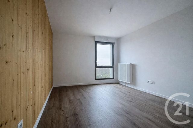 Appartement F3 à louer - 3 pièces - 70.0 m2 - PANTIN - 93 - ILE-DE-FRANCE - Century 21 Immo Conseil