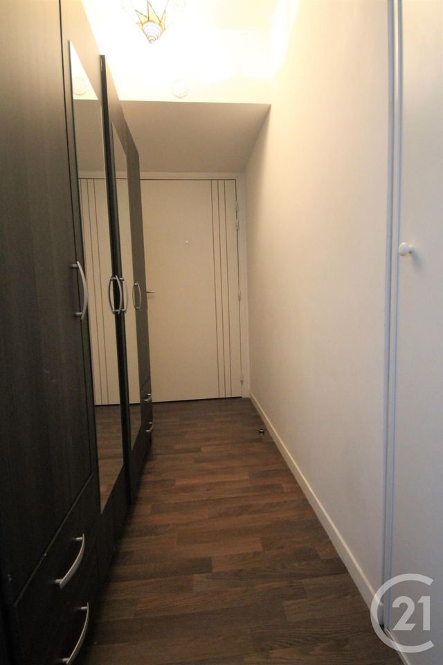 Appartement Duplex à louer - 2 pièces - 37.2 m2 - BOBIGNY - 93 - ILE-DE-FRANCE - Century 21 Immo Conseil